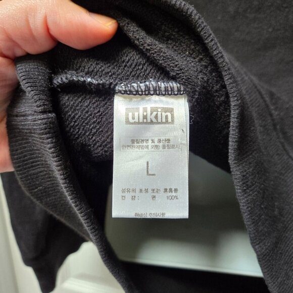 ULKIN Figure Inspired Art Kurt Cobain Black Sweatshirt - Picture 8 of 8